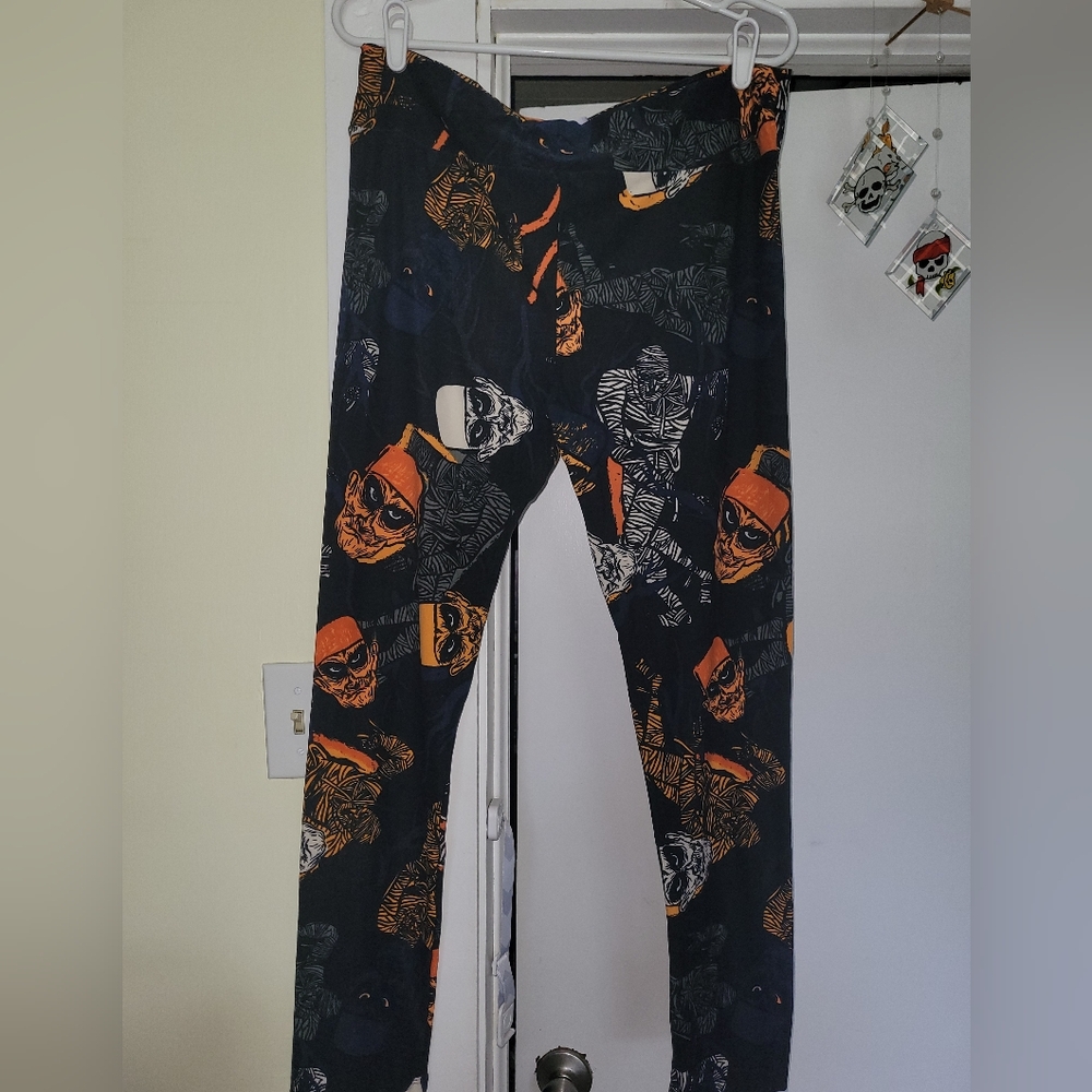 Vintage Halloween Hard To Find Leggins